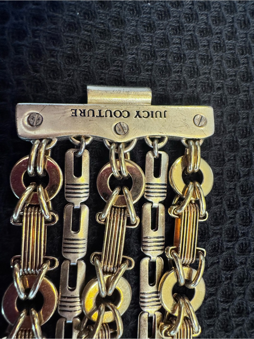 Juicy Couture Gold-Tone Multi-Row Chain Key & Card Holder
